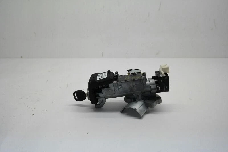 2007-17 GMC ACADIA Ignition Switch VIN J 11th Digit Limited  - Image 1 of 4