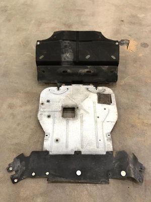 2015 - 2017 FORD EXPEDITION EL OEM 3.5L ENGINE LOWER SPLASH HEAT GUARD Foto 1 de 4