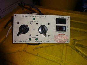 PANEL DE CONTROL GENERADOR DE ENERGÍA EN TIERRA CON 2 INTERRUPTORES 9"L X 4.5" - Imagen 1 de 3