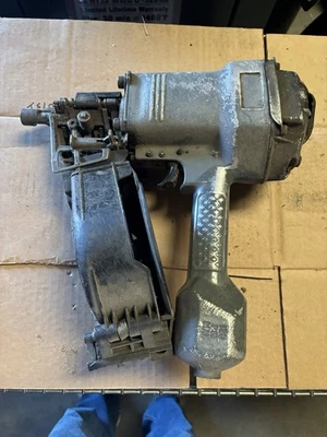 SENCO SCN60 PNEUMATIC 2" - 2-3/4" COIL NAILER -for Parts/repair - - Image 1 of 4