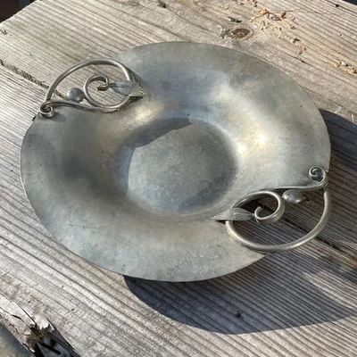 9" Russian Nekrassoff Signed Hammered Pewter Deco Design Candy Leaf Art Bowl - Image 1 of 4