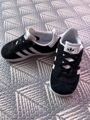 Adidas Gazelle CF 6 Infant Toddler Kids Sneaker Black Slip On Shoe Footwear  - Image 1 of 4