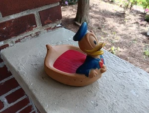 VINATGE WALT DISNEY SUN RUBBER DONALD DUCK SOAP DISH SQUEAK TOY BATH FLOAT - Picture 1 of 5