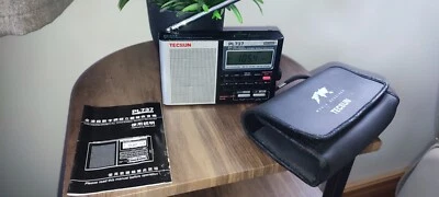 Tecsun PL737 portable world band radio with MW/FM/SW  - Image 1 of 4