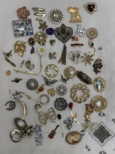 60+ Stück Vintage bis Modern Gold Silber Ton Figur Brosche Anstecknadel Lot gemischt Metall A7 - Bild 1 von 11