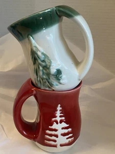 DOS TAZAS ABRAZOS INVIERNO ÁRBOL PINO-CANADÁ-ROJO VERDE 5” Alto NUEVO-Sin etiquetas - Regalos- - Imagen 1 de 10