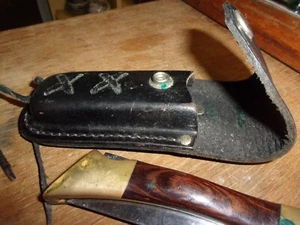 Vintage Browning pocket knife with handmade leather case holder - Picture 1 of 7