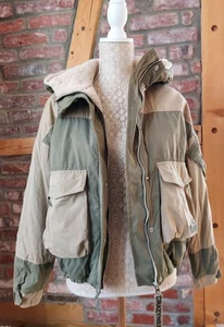 Bershka Anorak Crazyness Gr. M, Kapuze mit Teddyfell innen, 2 große Außentaschen - Bild 1 von 11