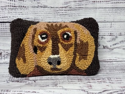 Almohada Chandler 4 Esquinas Dachshund Perro Enganchada a Mano - Lana, 8x12" Decoración  Foto 1 de 4