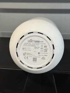 Ubiquiti UniFi Wireless Dream Machine UDM US Dual-Band GB Router 5 port+Wifi AP - Picture 1 of 3