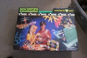 Nuevo en caja K'nex 400 piezas Discovery Series 1 33023 - 1996 estuche caja verde nuevo sellado - Imagen 1 de 2