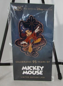 Disney D23 Hechicero Mickey Pin Exclusivo 95 Años de Mickey Mouse LE 1928 NUEVO - Imagen 1 de 4