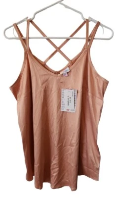 Camiseta sin mangas Lularoe rosa liso pequeña Daniella satinada V espalda cruzada S ¡Nueva! Foto 1 de 3