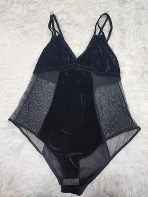 Body Torrid Curve Negro Malla Y Terciopelo Talla 3X Foto 1 de 4