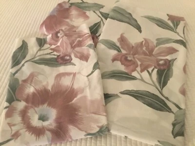 Springmaid Vintage Hibiscus Tropical Fern Twin Flat, Fitted, Case Sheet Set - 3 - Image 1 of 4