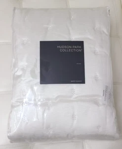 Hadson Park Collection Nouveau Queen Coverlet Ivory 92 x 96 - Picture 1 of 8