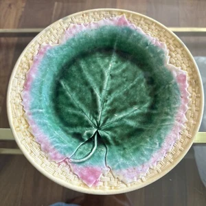 Etruscan Majolica Plate Green Leaf Yellow Basketweave Pink Border Antique Large - Picture 1 of 4