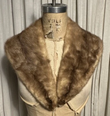 Винтажный норковый воротник атласная спина подержанный  - Изображение 1 из 4