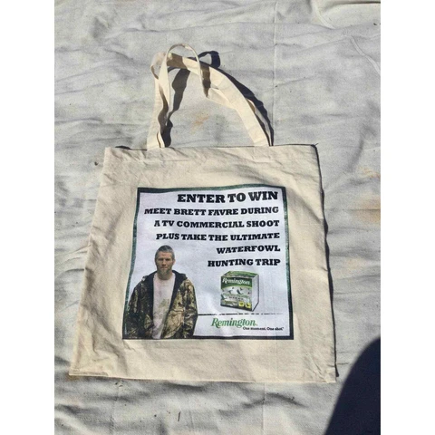 Brett Favre Remington 22” canvas tote bag advertisement hunting waterfowl Cover