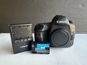 Canon EOS 5D Mark IV 30.4MP DSLR Camera Body