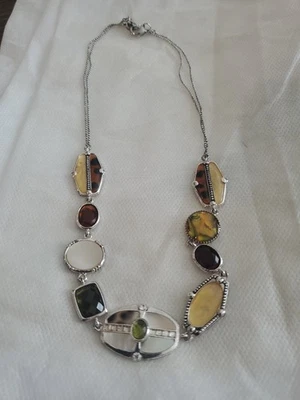 Collar Liz Claiborne Multicolor Sto E Incrustación 17 Pulgadas Largo Foto 1 de 4