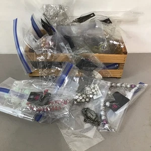 Paparazzi Jewelry Mixed Lot Of 26 Pieces - Picture 1 of 7