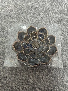 Small Incense Burner Joss Stick Holder Plate Buddhism Lotus Home Fragrance - Picture 1 of 3