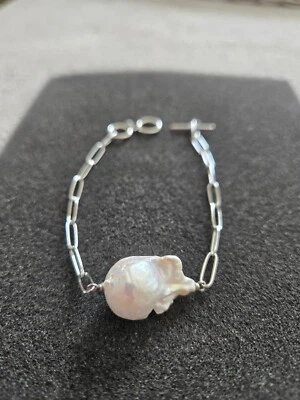 Hermosa pulsera de cadena con clip de papel de plata de ley con perla barroca grande Foto 1 de 4