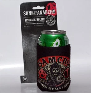 HIJOS DE ANARQUÍA Samcro HOMBRES DE MAYO Cerveza Soda LATA KOOZIE SOPORTE REFRIGERADOR Nuevo - Imagen 1 de 1