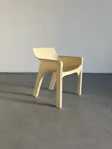 White 'Gaudi' Chair by Vico Magistretti for Artemide, Vintage Collectible, 70s - Picture 1 of 16