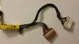 2002-2003 Nissan Xterra Frontier Instrument Cluster's Connector - Picture 1 of 2