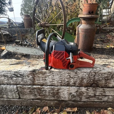 Jonsered 2172 Chainsaw ( 20” Bar ) New Husqvarna Chain - Image 1 of 4