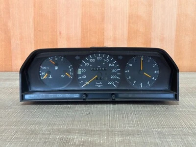 Cuadro de instrumentos para Mercedes-Benz 190E 2C15437922 2015424101 0005421480 Foto 1 de 4