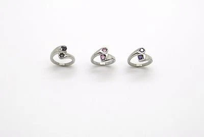 Anillo de piedra - Anillo de piedra negra - Anillo de llave - Anillo de motociclista - Anillo de piedra rosa - Piedra púrpura  Foto 1 de 2