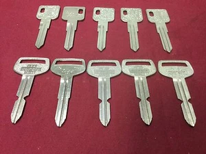 Renault, Peugot, AMC & Toyota by Curtis & Ilco Key Blanks, Set of 10 - Locksmith - Picture 1 of 3