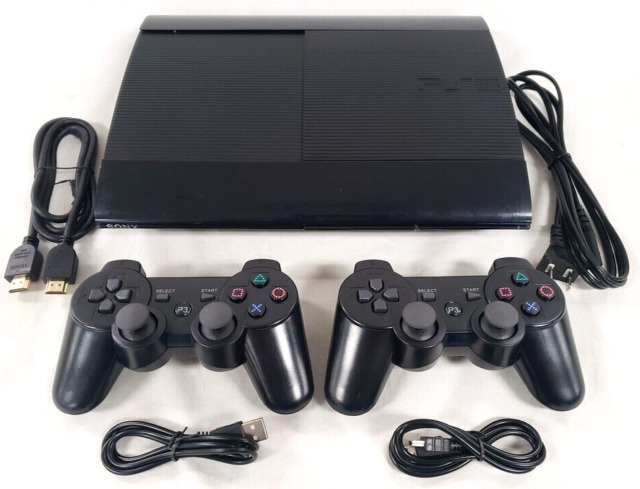 PlayStation 3 Super Slim (Remanofacturado) con Juegos