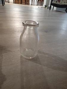 Bottiglia di vetro latte/crema mezza pinta latte/crema Idlenot vintage senza coperchio - Foto 1 di 7
