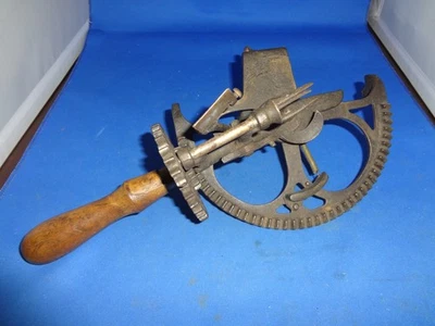 Rare Antique 1884 Goodell Lightning Vertical Arc Cast Iron Apple Peeler - Image 1 of 4