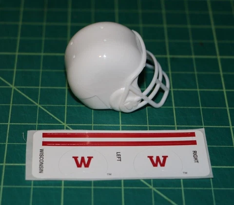 1990's Wisconsin Badgers FACTORY NCAA mini gumball football helmets BIG10 Ten Cover