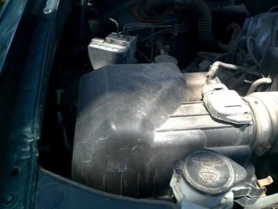 Filtro de aire de 8 cilindros compatible con 03-04 TUNDRA 247404 Foto 1 de 4