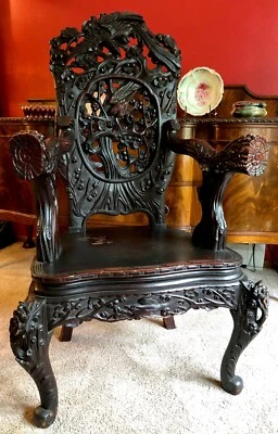 Fantástica silla asiática Art Nouveau tallada a mano lujosamente decorada con tema de pájaro Foto 1 de 4