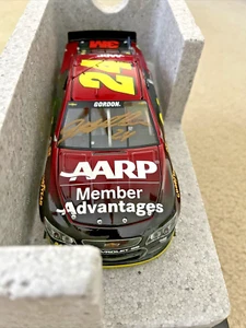 #24 JEFF GORDON AARP MEMBERS ADVANTAGE 2015 ACTION 1/24 AUTOGRAPHED HOLOGRAM COA - Picture 1 of 4