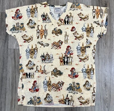 Scrub H.Q. Blusa Médica Estampada de Gatos y Perros Manga Corta Cuello en V Talla Pequeña Foto 1 de 4