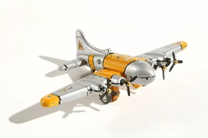 Juguete de hojalata avión Flying Fortress B17 - Imagen 1 de 3