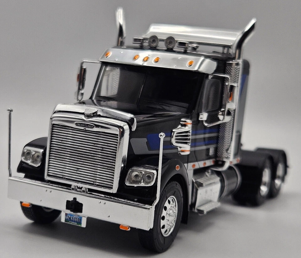 Ixo Model FREIGHTLINER CORONADO 2012 BLACK/GREY 1 43