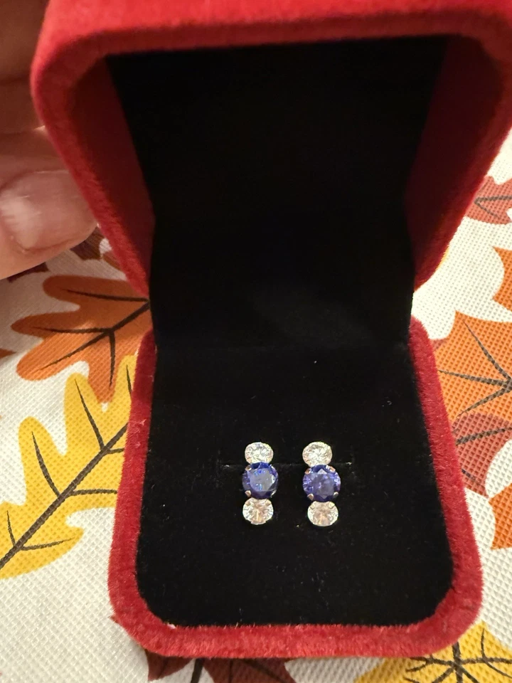 Серьги из чистого золота 10 карат с 3 камнями. Серьги-гвоздики. Желтое золото. - Изображение 1 из 3