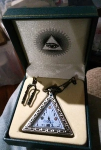Masonic Triangle Freemason Quartz Pocket / Pendant Watch with Chain In Box - Picture 1 of 3