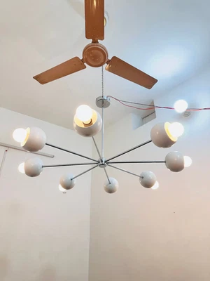 Lámpara de araña moderna de latón globo ocular molinete lámpara Sputnik para iluminación de sala de estar Foto 1 de 4