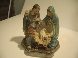 Statua Sacra Famiglia in gesso dipinto anni '50 con Gesù Bambino 9” x8,5” x5,75” - Foto 1 di 20