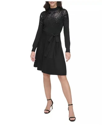 Vestido para mujer Vince Camuto ajuste y acampanado con lentejuelas talla grande $128 Foto 1 de 4